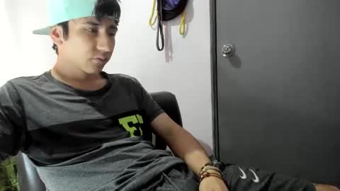 Snapshot of austin1119a chatting on 12-04-25, 05:43 austin1119a online show from 12-04-25, 05:43