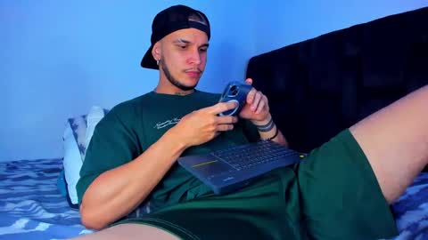 A online show from 12-21-24, 01:58