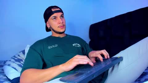 A online show from 12-21-24, 05:03