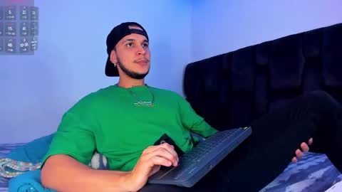 A online show from 01-05-25, 01:45