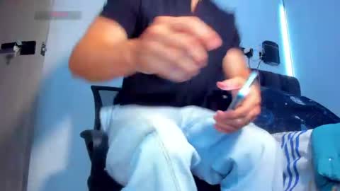 A online show from 06-10-26, 10:08