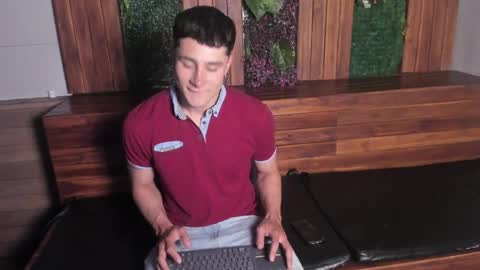 Austin  online show from 04-26-26, 07:11