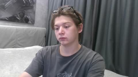 ausxuw online show from 09-26-25, 08:57