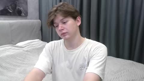 ausxuw online show from 10-04-25, 05:00