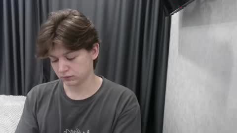 ausxuw online show from 10-13-25, 09:37