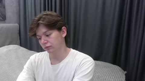 ausxuw online show from 10-15-25, 08:31