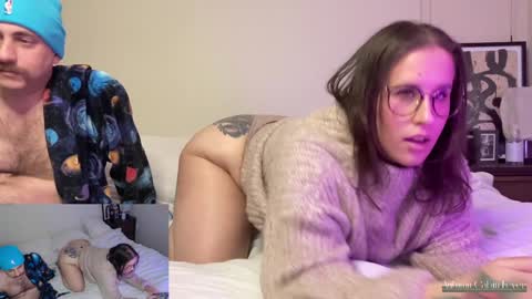 Snapshot of autumncabinfever chatting on 02-02-25, 09:45 Autumn Cabin Fever online show from 02-02-25, 09:45