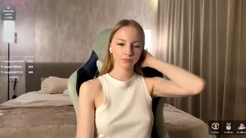 Annie online show from 11-28-25, 04:09