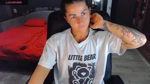 Ava online show from 10-13-25, 11:54