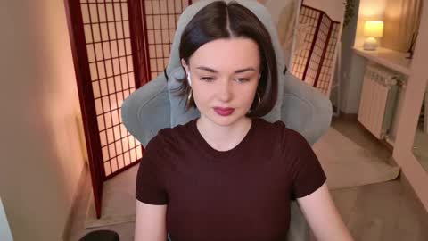 Snapshot of ava_blushy chatting on 11-18-25, 03:16 Ava online show from 11-18-25, 03:16