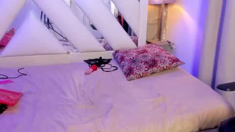 Ava Wilde online show from 11-04-25, 08:08