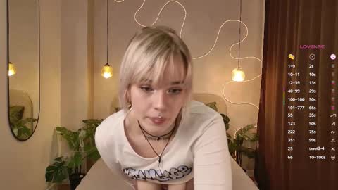 avabloom_ online show from 10-30-25, 10:21