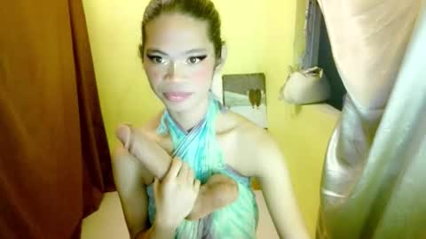 avacadaxcx online show from 10-31-25, 10:44