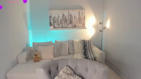 Snapshot of avalon_badger chatting on 01-31-25, 04:48 Avalon online show from 01-31-25, 04:48