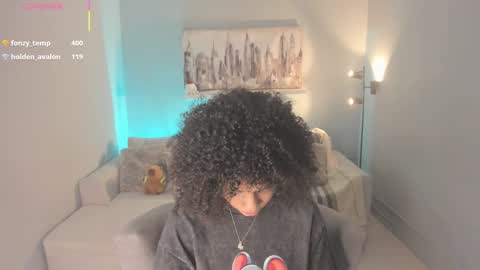 Snapshot of avalon_badger chatting on 02-08-25, 09:46 Avalon online show from 02-08-25, 09:46