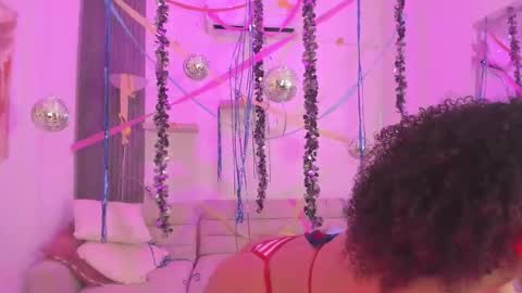 Snapshot of avalon_badger chatting on 09-23-25, 08:56 Avalon online show from 09-23-25, 08:56