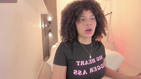 Snapshot of avalon_badger chatting on 11-21-25, 09:35 Avalon online show from 11-21-25, 09:35