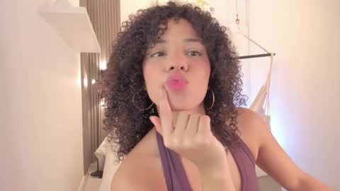 Snapshot of avalon_badger chatting on 11-25-25, 07:47 Avalon online show from 11-25-25, 07:47