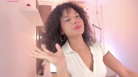 Snapshot of avalon_badger chatting on 11-27-25, 07:49 Avalon online show from 11-27-25, 07:49