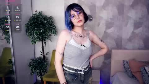 avaobierne online show from 12-16-25, 07:19