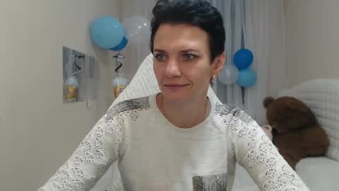 Snapshot of avasaturnian chatting on 09-24-25, 07:01 avasaturnian online show from 09-24-25, 07:01