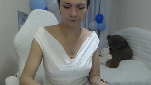 Snapshot of avasaturnian chatting on 09-26-25, 12:31 avasaturnian online show from 09-26-25, 12:31