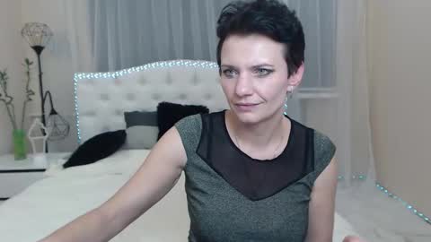 Snapshot of avasaturnian chatting on 11-07-25, 01:55 avasaturnian online show from 11-07-25, 01:55