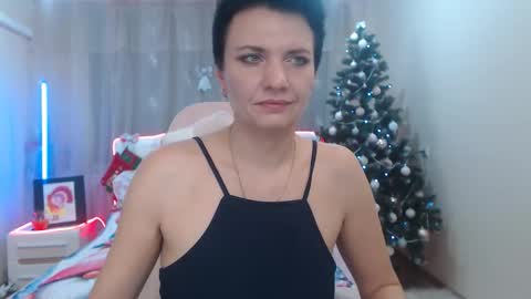 Snapshot of avasaturnian chatting on 11-27-25, 01:46 avasaturnian online show from 11-27-25, 01:46