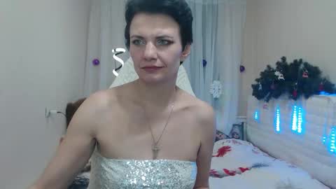 Snapshot of avasaturnian chatting on 12-05-25, 01:42 avasaturnian online show from 12-05-25, 01:42