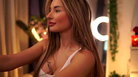 Carina online show from 02-21-25, 02:39