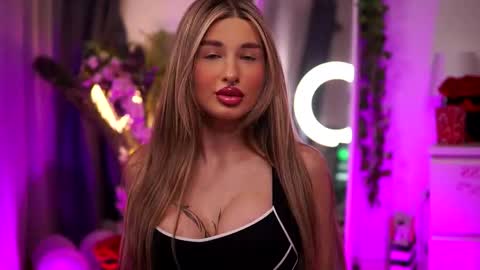 Carina online show from 02-24-25, 12:30