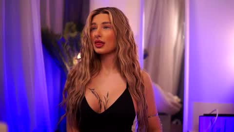 Carina online show from 03-05-25, 10:54