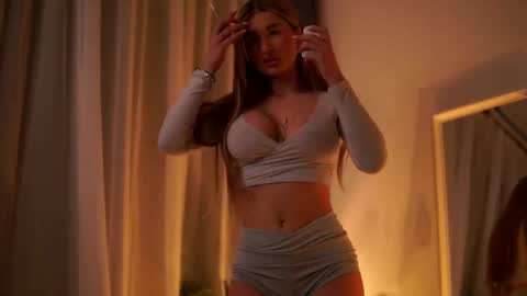 Carina online show from 03-12-25, 02:09