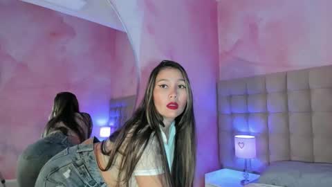 avawhiite online show from 02-08-26, 06:11