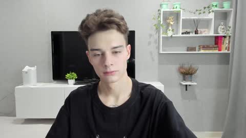 Snapshot of avegothy chatting on 02-06-25, 12:48 gothy 3 online show from 02-06-25, 12:48