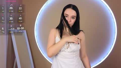 Avelyne online show from 10-11-25, 02:26