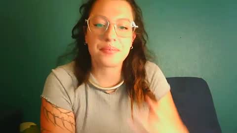 averagewifey online show from 07-24-26, 09:57