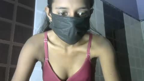 avery_lust01 online show from 04-27-26, 05:49