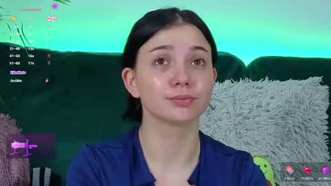 Snapshot of averywillow chatting on 10-06-25, 08:01 AveryWillow online show from 10-06-25, 08:01