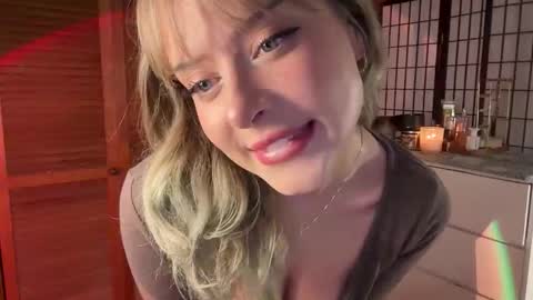 Avery  online show from 10-18-25, 09:26