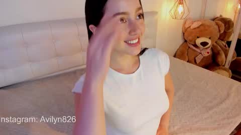 Avilyn online show from 12-22-25, 12:57