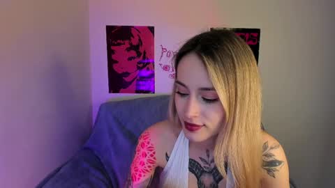 Aviva online show from 03-29-26, 04:40