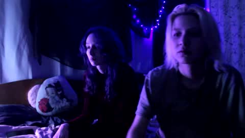 Avny online show from 10-31-25, 02:34