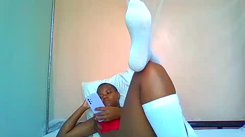 Snapshot of avril254 chatting on 02-12-25, 09:20 avril254 online show from 02-12-25, 09:20