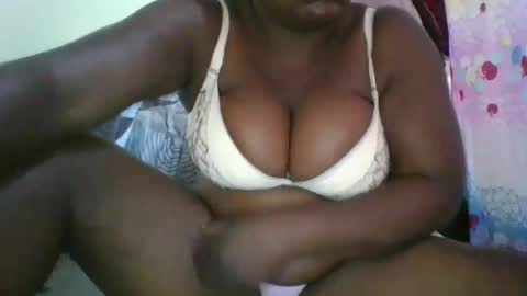 Snapshot of avril254 chatting on 10-01-25, 07:03 avril254 online show from 10-01-25, 07:03