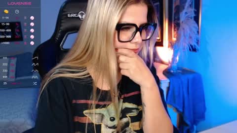 Snapshot of avrill_morgan chatting on 12-09-24, 11:03 Avrill Morgan online show from 12-09-24, 11:03