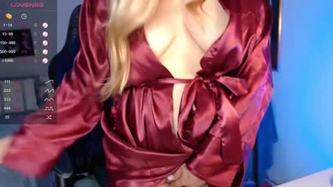 Snapshot of avrill_morgan chatting on 02-28-25, 08:50 Avrill Morgan online show from 02-28-25, 08:50