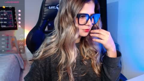 Snapshot of avrill_morgan chatting on 10-07-25, 07:11 Avrill Morgan online show from 10-07-25, 07:11