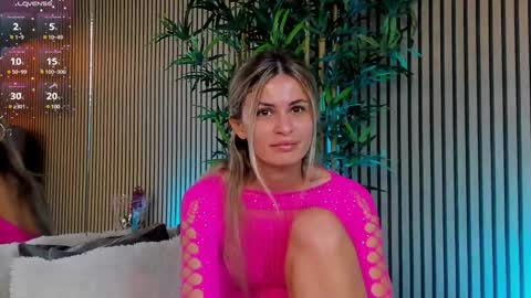 AVRILL CYRUX online show from 03-06-25, 07:57