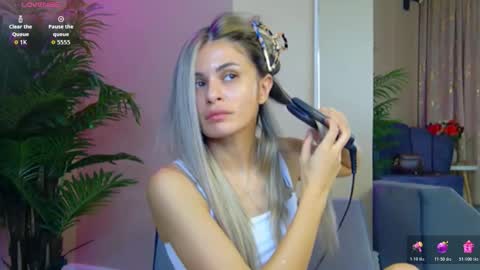 AVRILL CYRUX online show from 11-11-25, 07:08